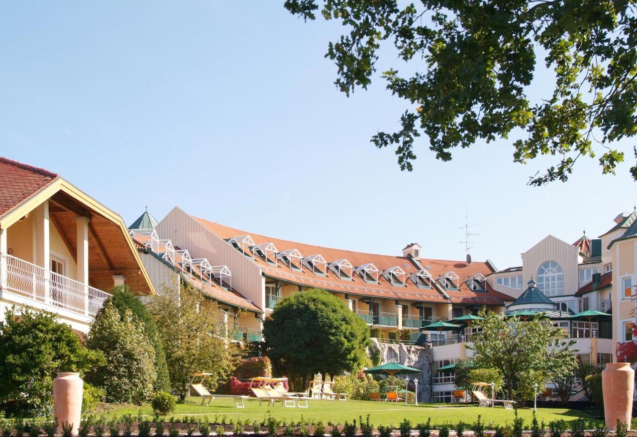 Thermenhotel Viktoria Бад Грисбах Екстериор снимка