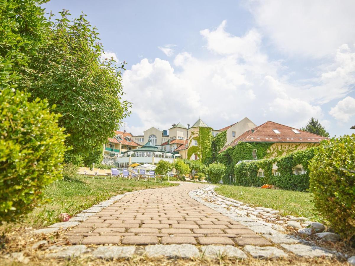 Thermenhotel Viktoria Бад Грисбах Екстериор снимка