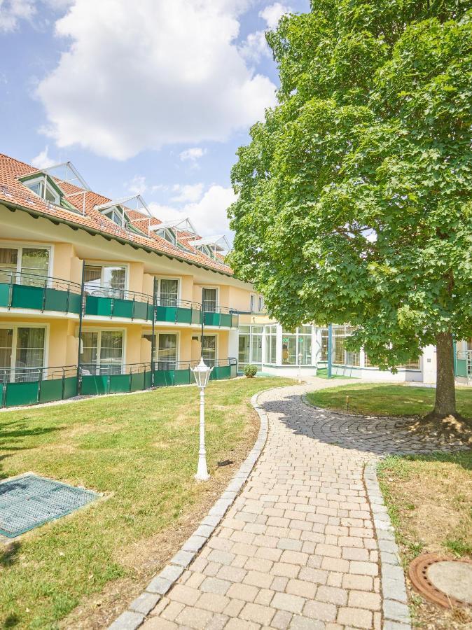 Thermenhotel Viktoria Бад Грисбах Екстериор снимка